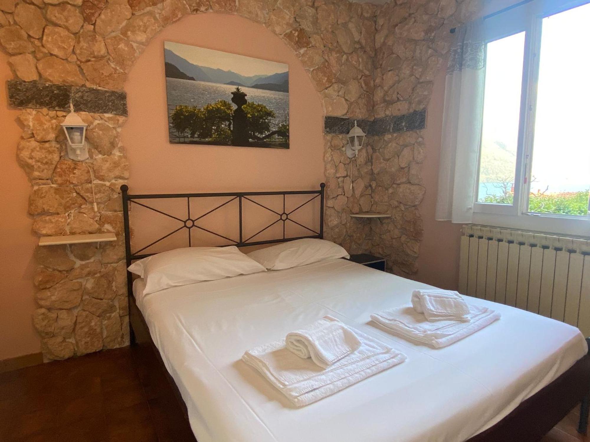 The Lovers - Independent Little House With Garden Villa Argegno Exterior foto